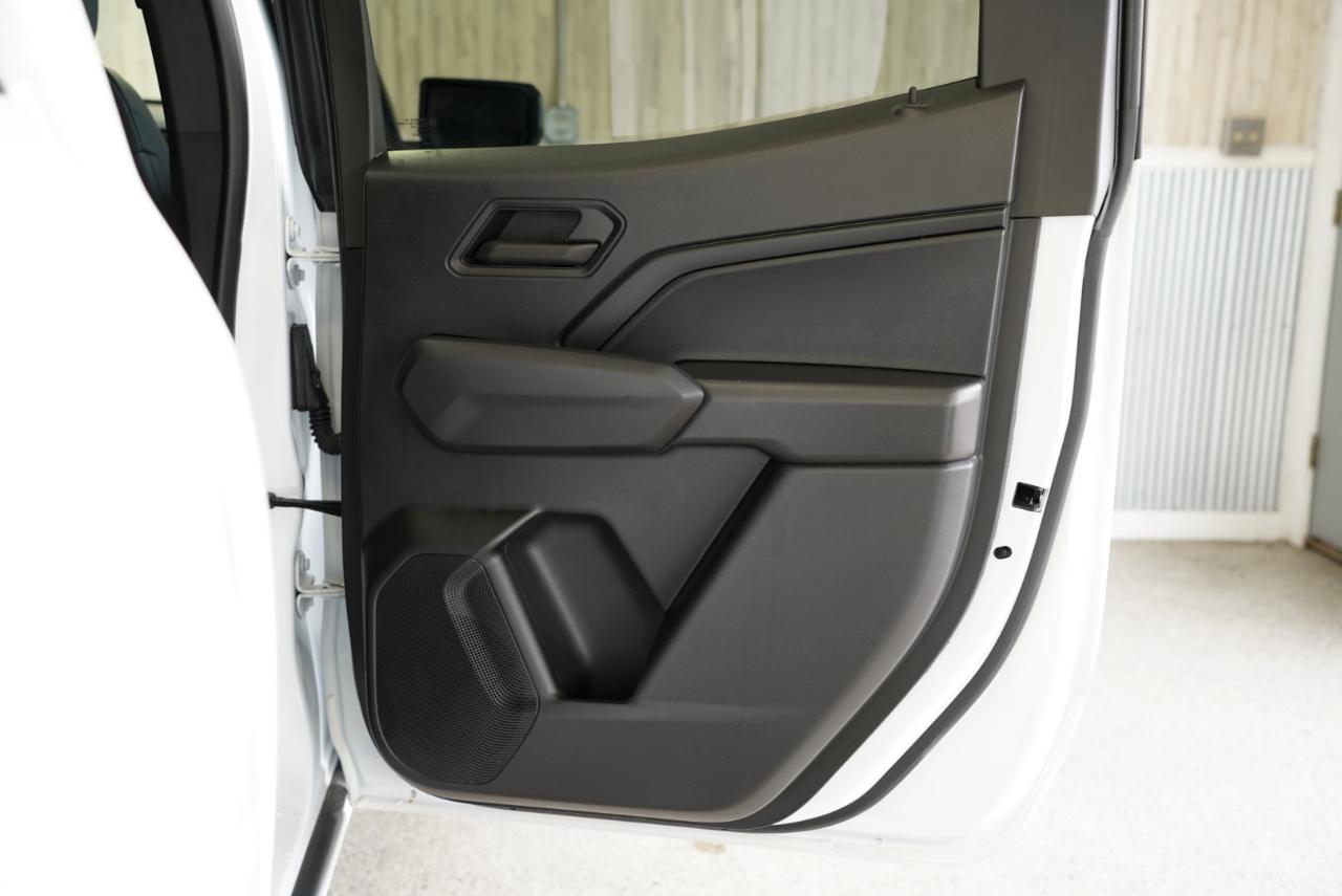 Chevrolet Colorado 2WD Crew Cab WT 2024