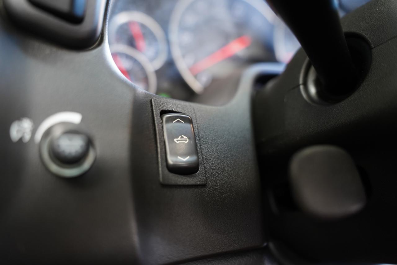 Chevrolet Corvette 2dr Conv 2006