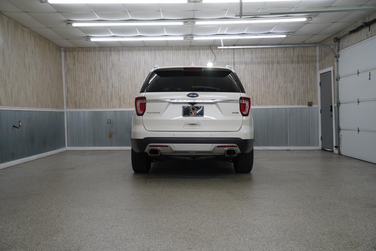 Ford Explorer 4WD 4dr Platinum 2016