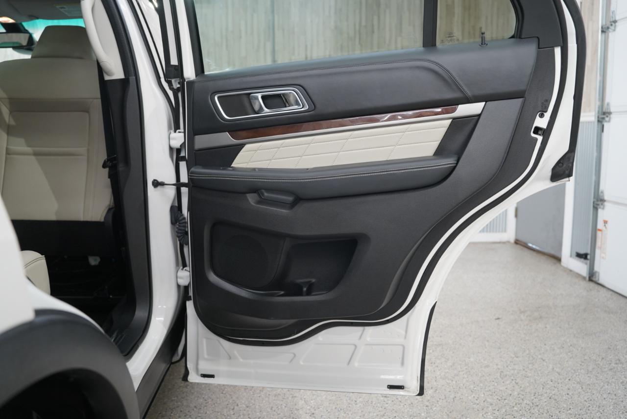 Ford Explorer 4WD 4dr Platinum 2016