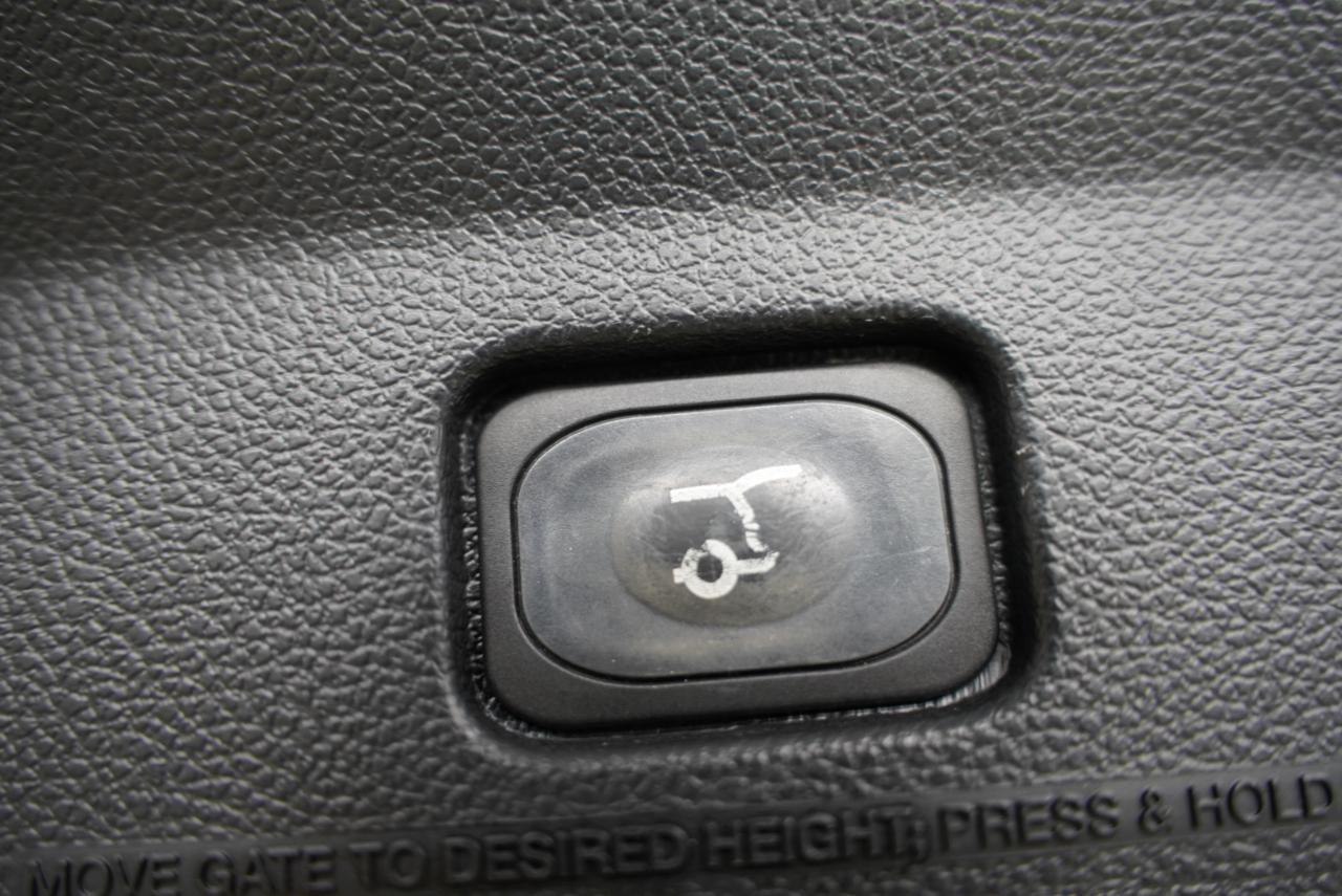 Ford Explorer 4WD 4dr Platinum 2016