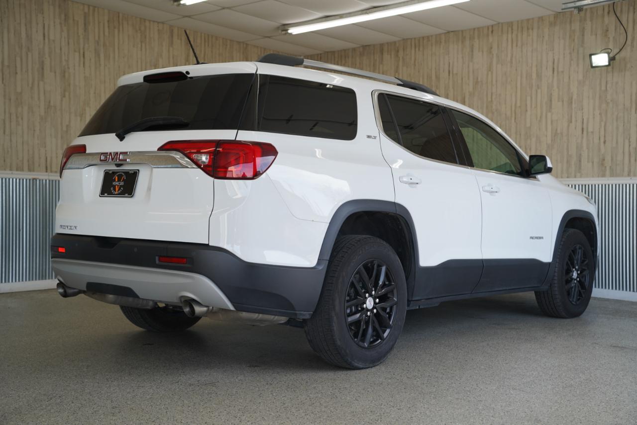 GMC Acadia FWD 4dr SLT w/SLT-1 2018