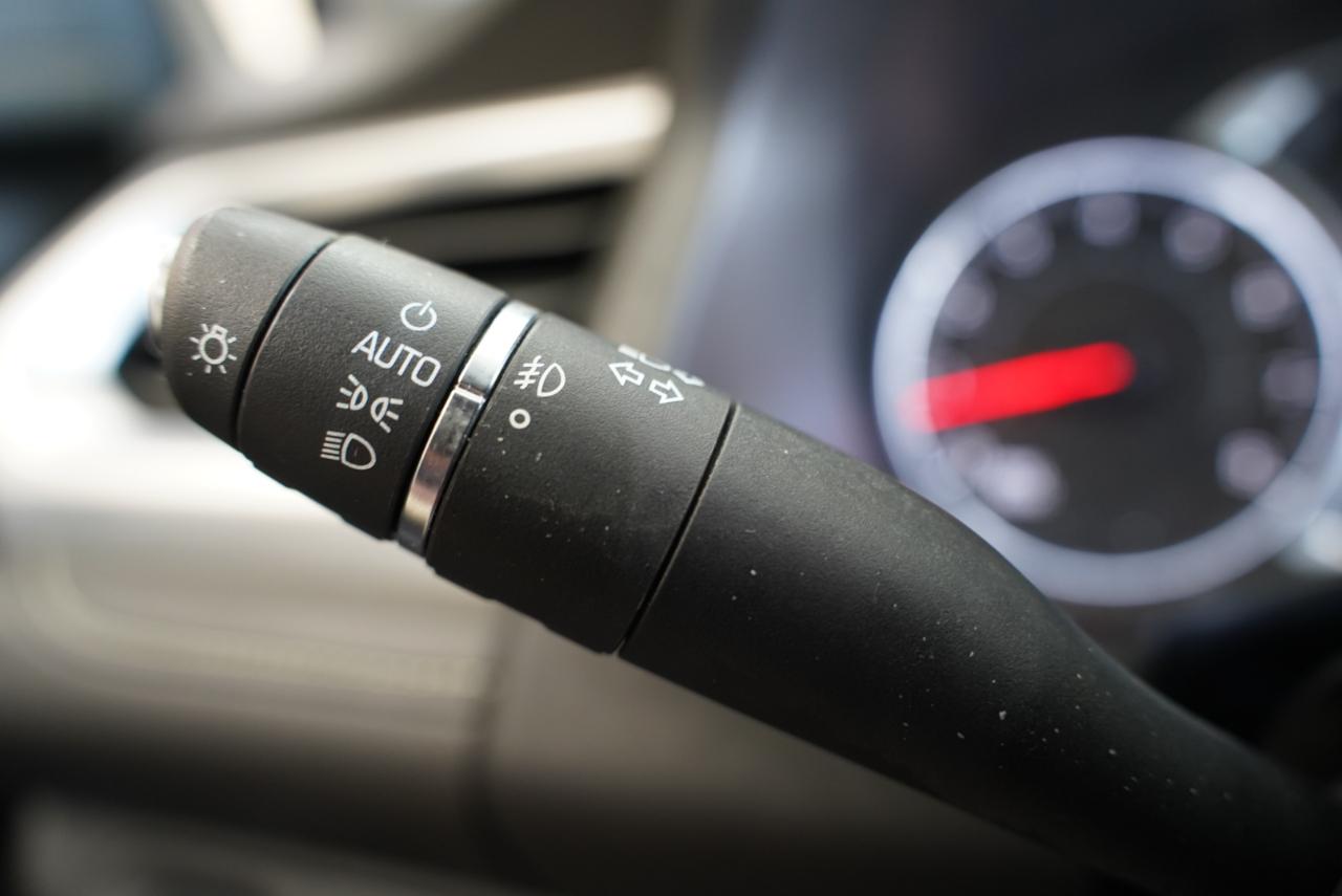 GMC Acadia FWD 4dr SLT w/SLT-1 2018