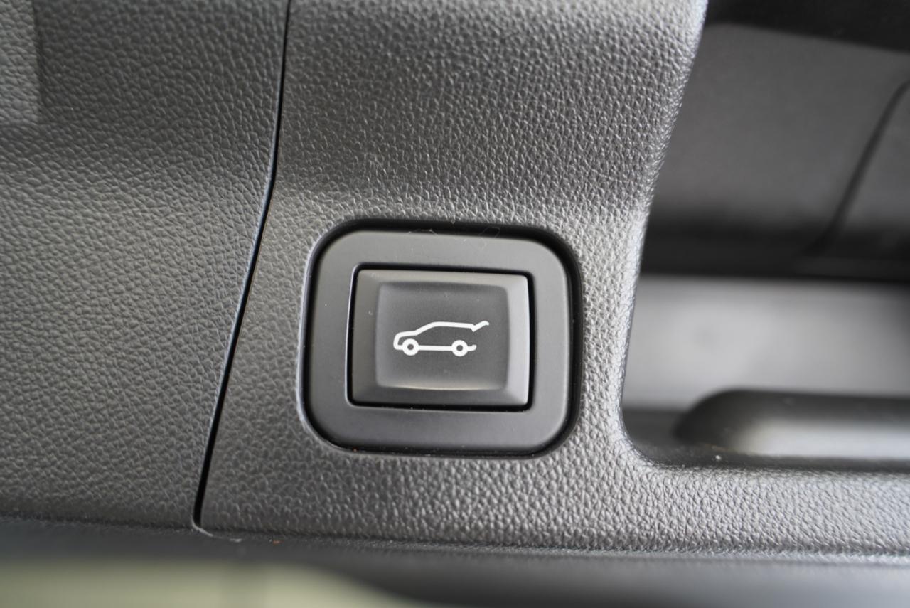 GMC Acadia FWD 4dr SLT w/SLT-1 2018