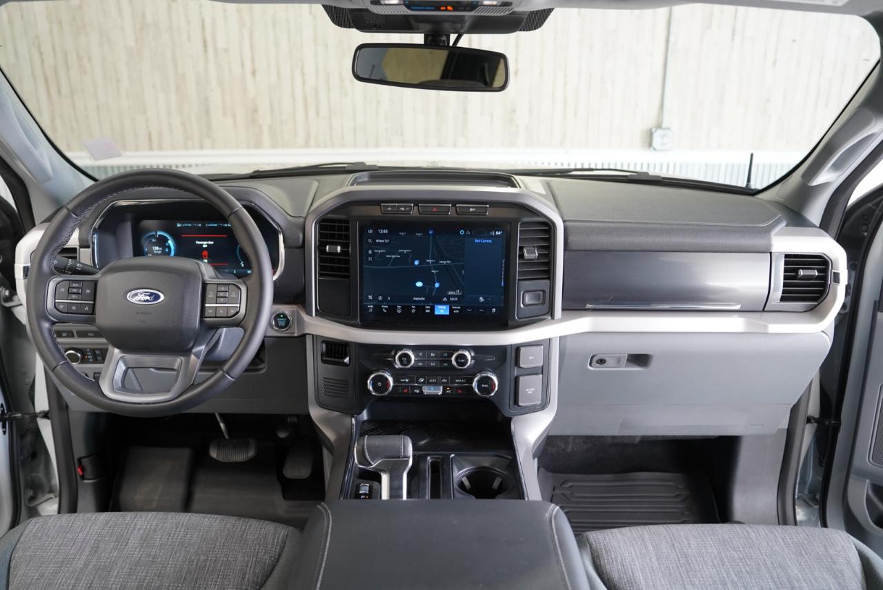 Ford F-150 Lightning  2023