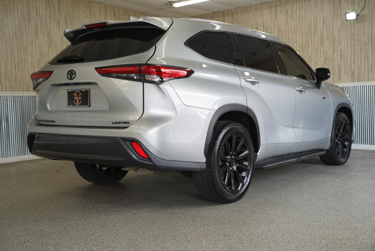 Toyota Highlander  2021