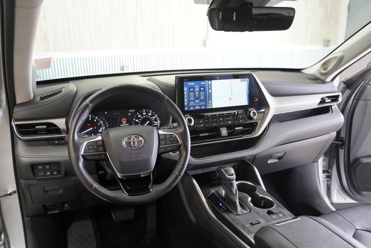 Toyota Highlander  2021