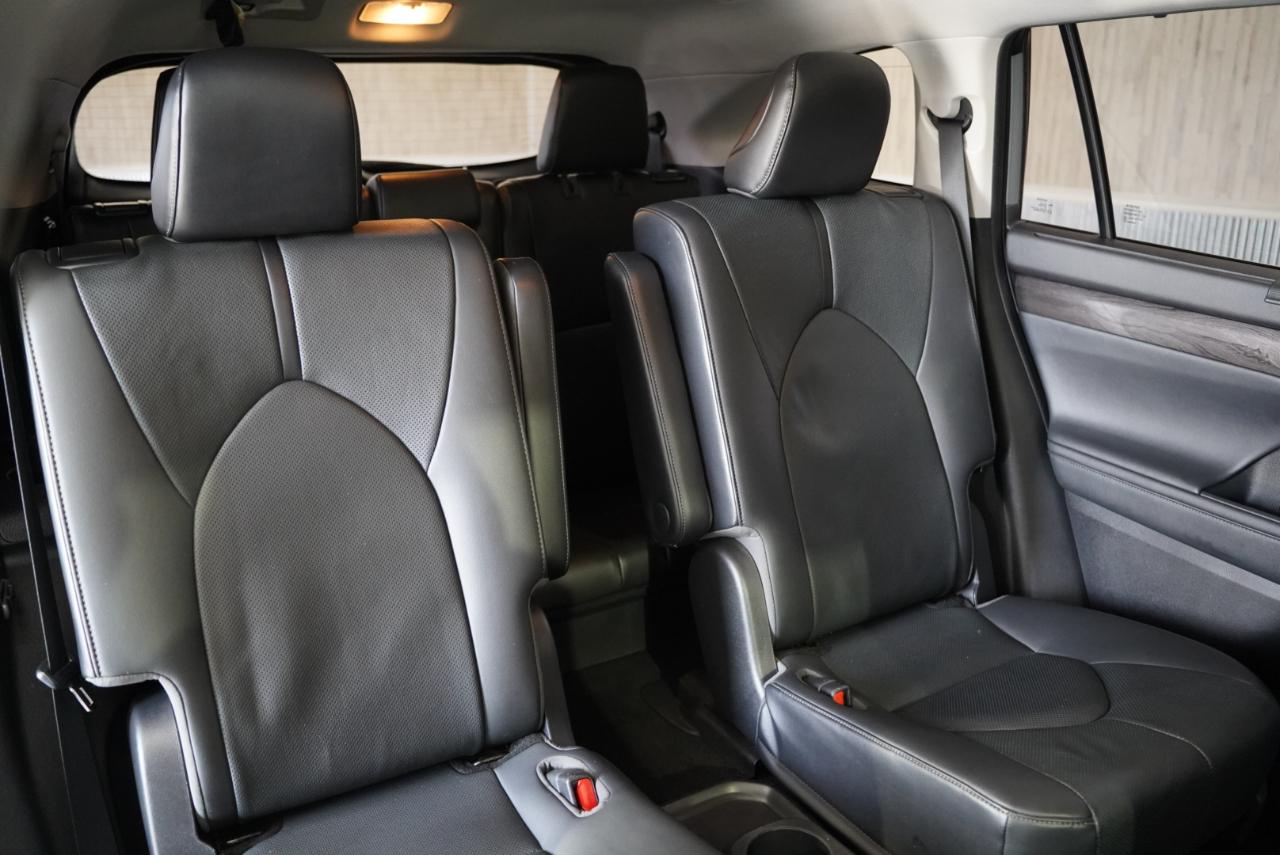 Toyota Highlander  2021