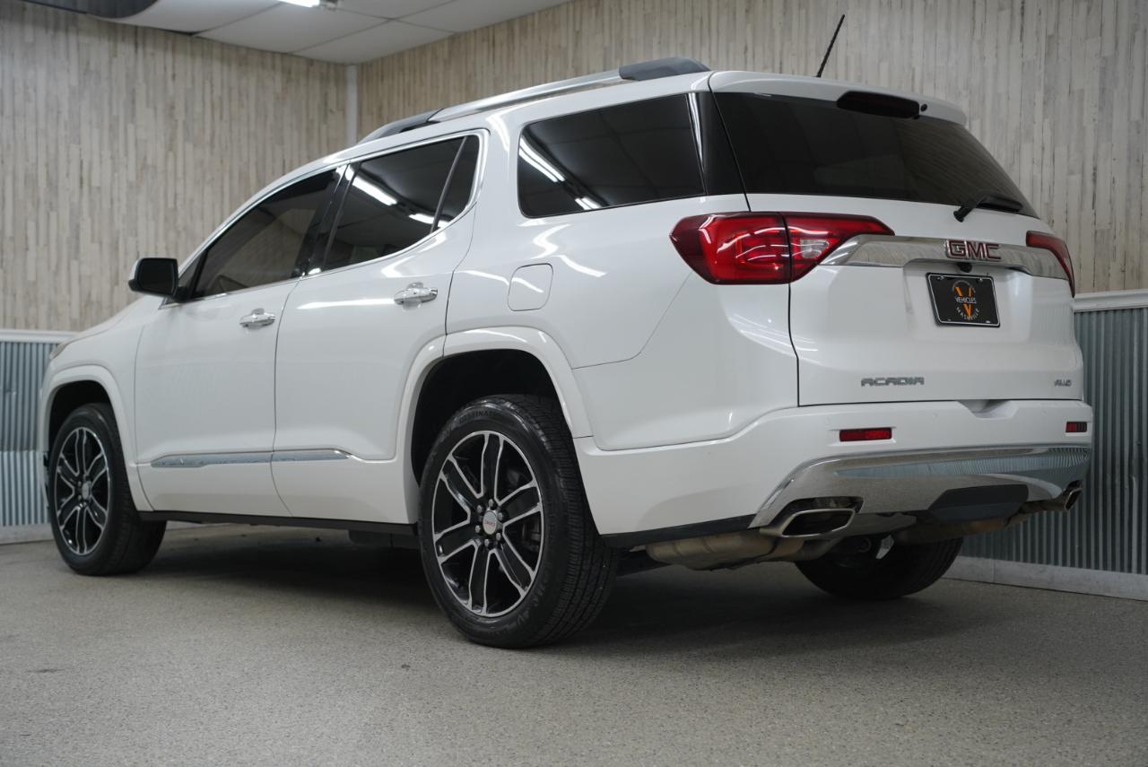 GMC Acadia AWD 4dr Denali 2019