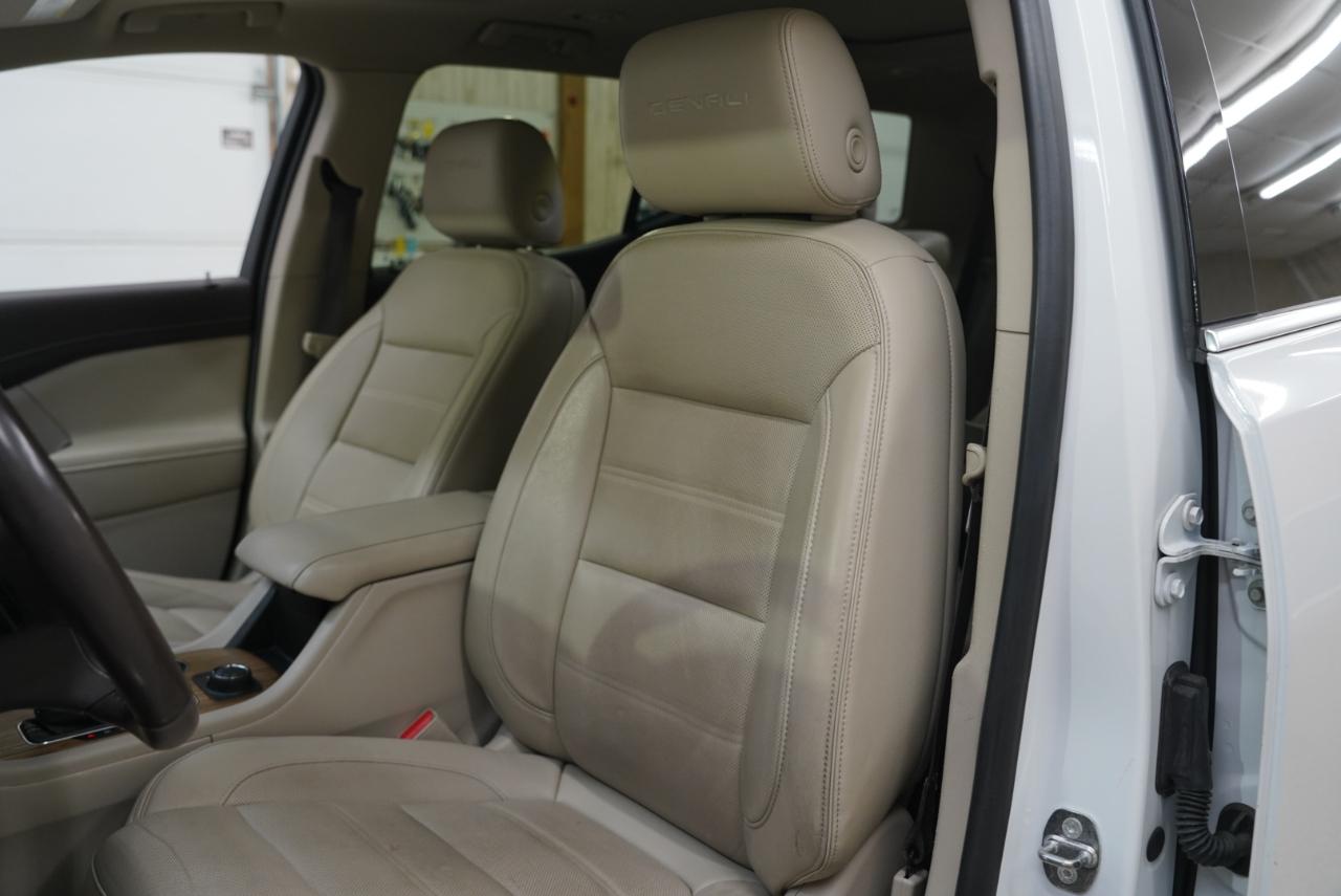 GMC Acadia AWD 4dr Denali 2019