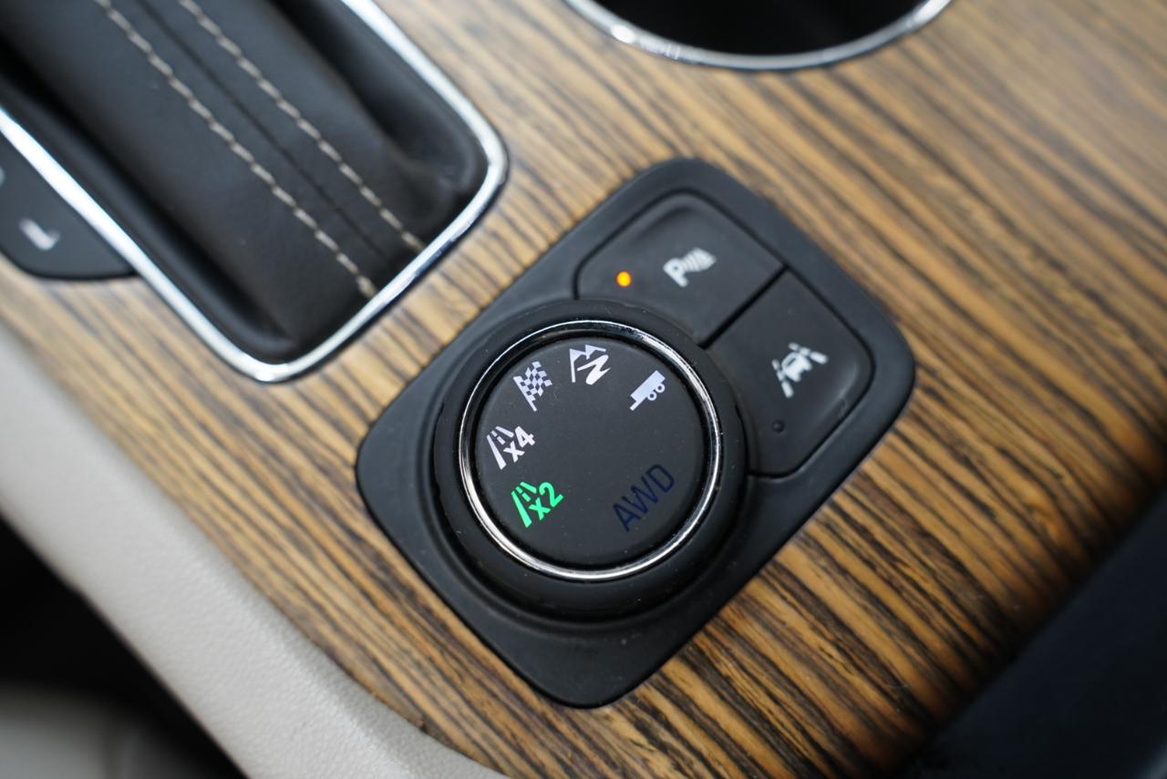 GMC Acadia AWD 4dr Denali 2019