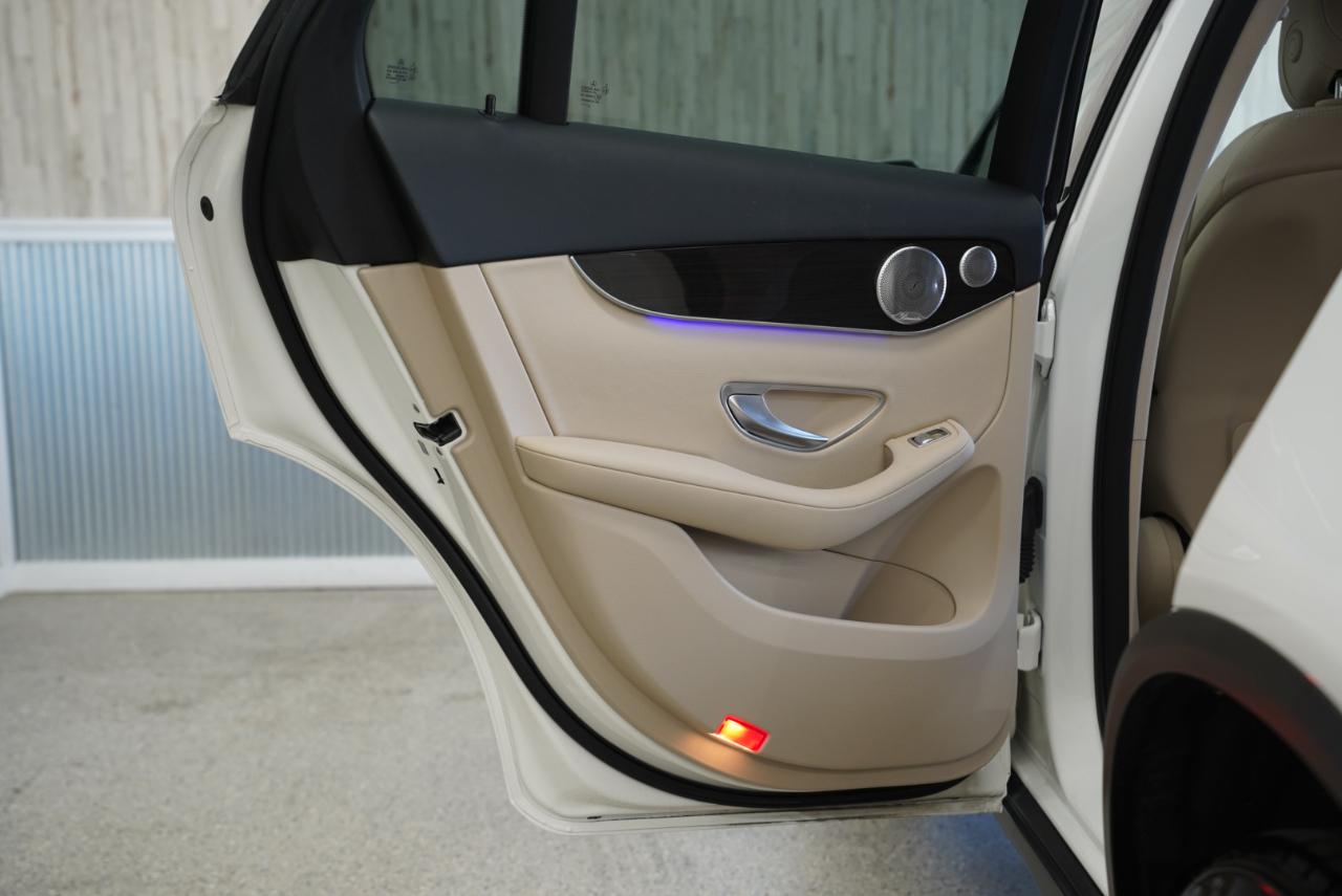 Mercedes-Benz GLC GLC 300 4MATIC SUV 2020