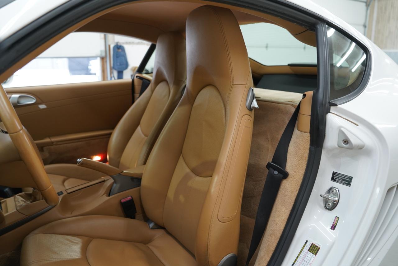 Porsche Cayman 2dr Cpe 2008