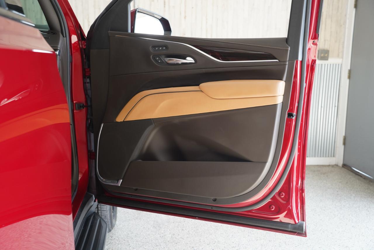 Cadillac Escalade 4WD 4dr Sport 2021