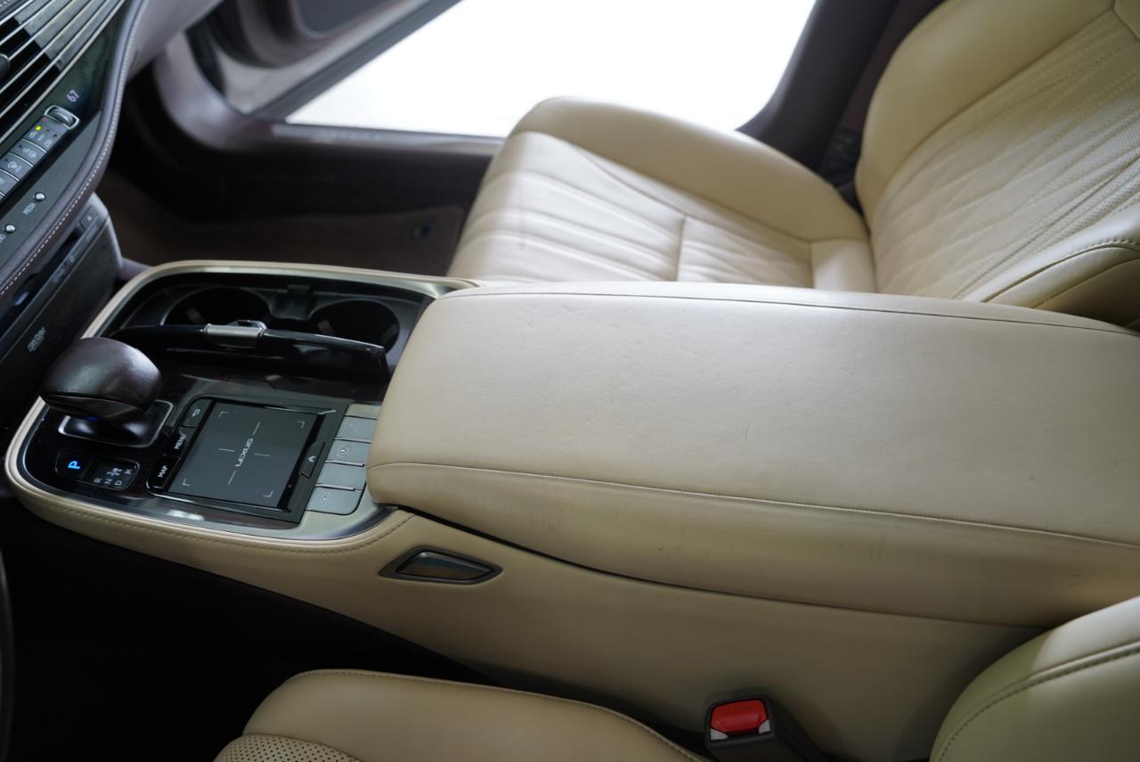 Lexus LS LS 500 RWD 2020