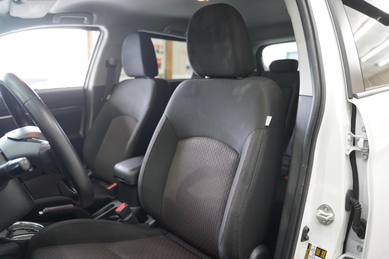 Mitsubishi Outlander Sport  2017