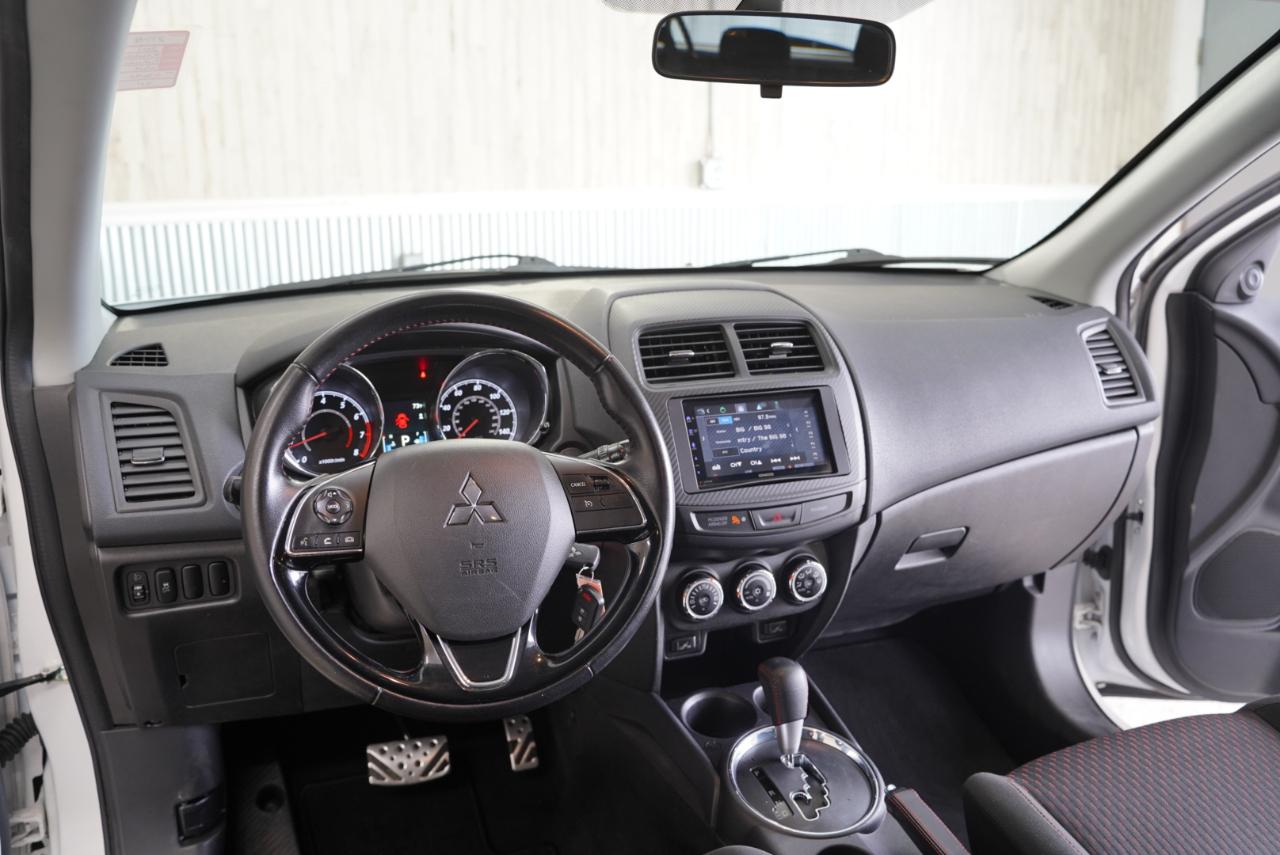 Mitsubishi Outlander Sport  2017