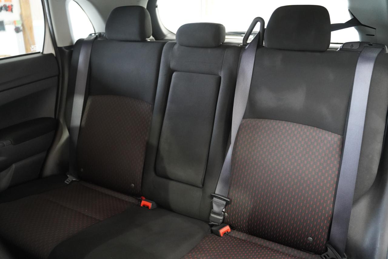 Mitsubishi Outlander Sport  2017