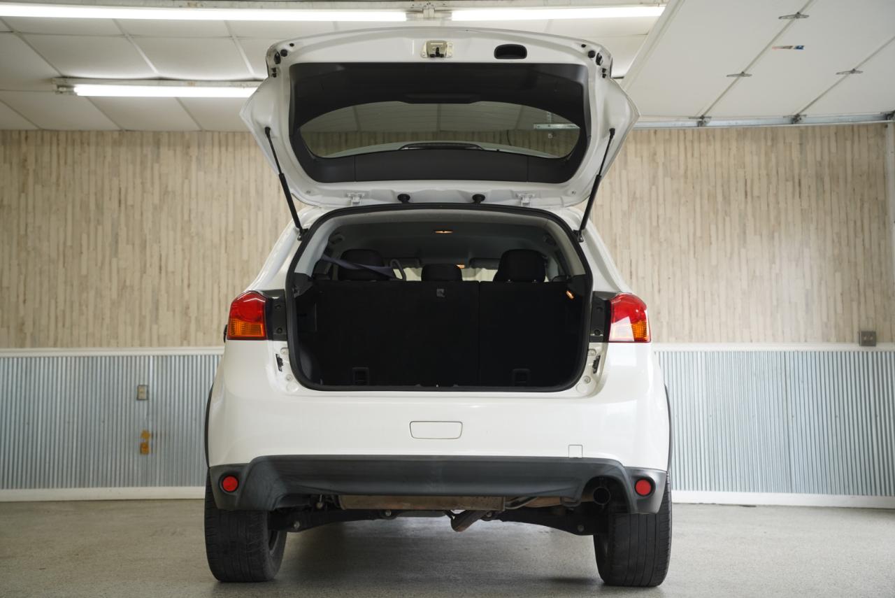 Mitsubishi Outlander Sport  2017