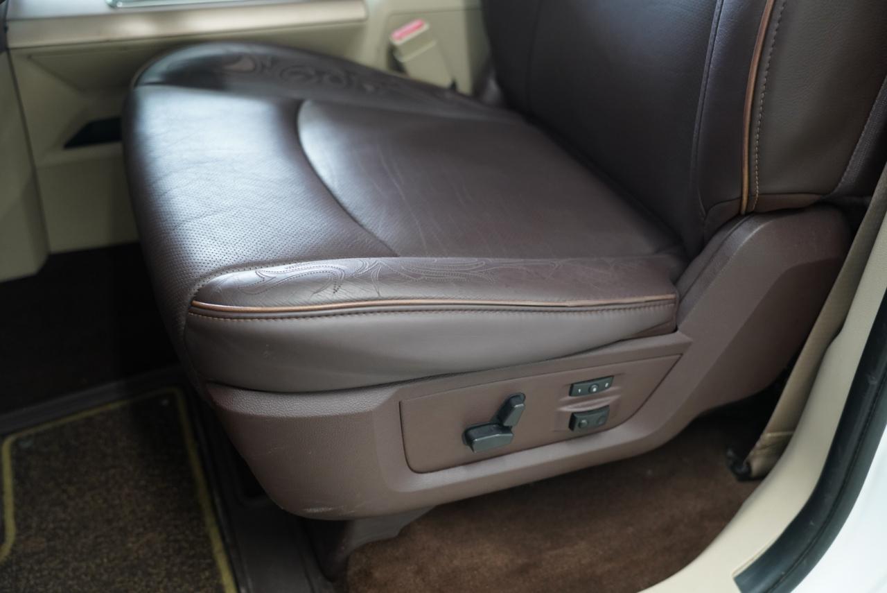 RAM 1500 4WD Crew Cab 149" Longhorn 2014