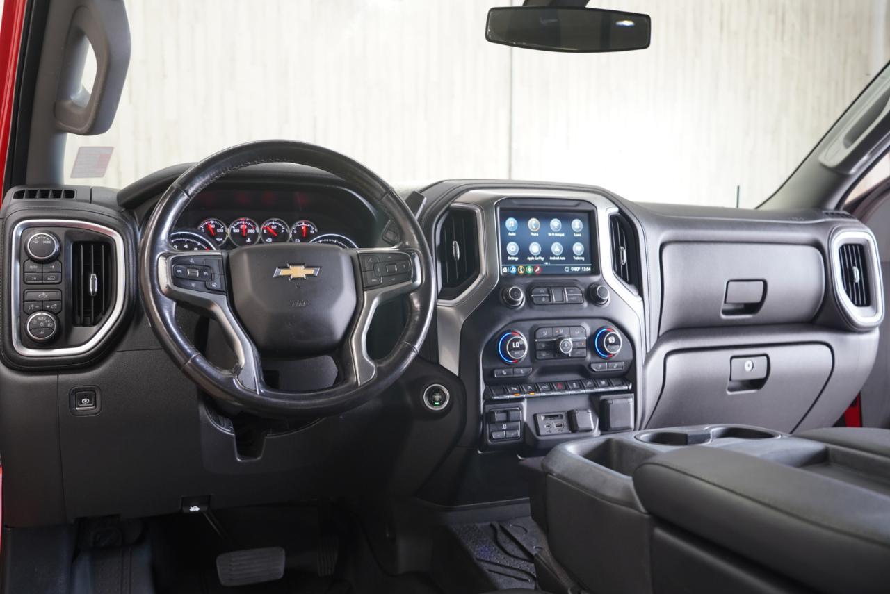 Chevrolet Silverado 1500 4WD Crew Cab 147" LT 2020