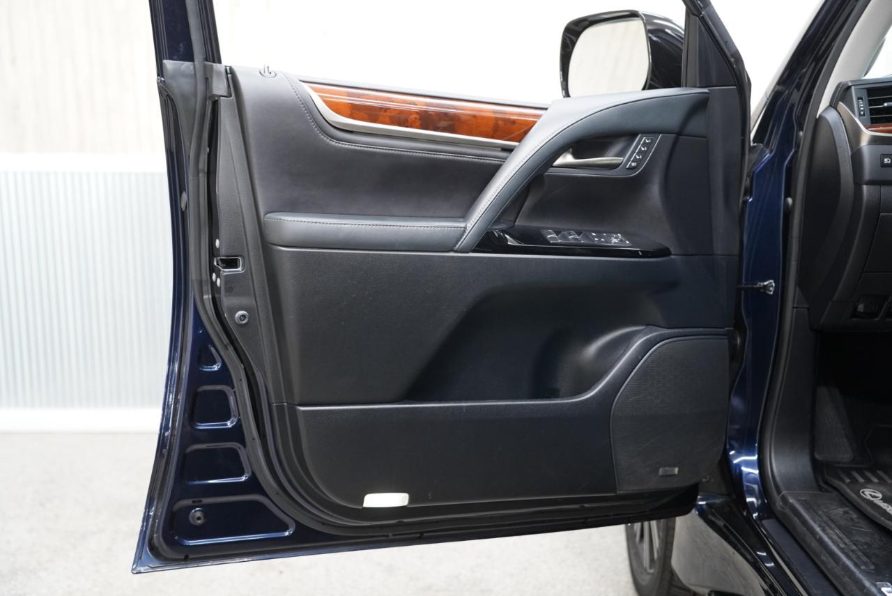 Lexus LX 570 4WD 4dr 2016