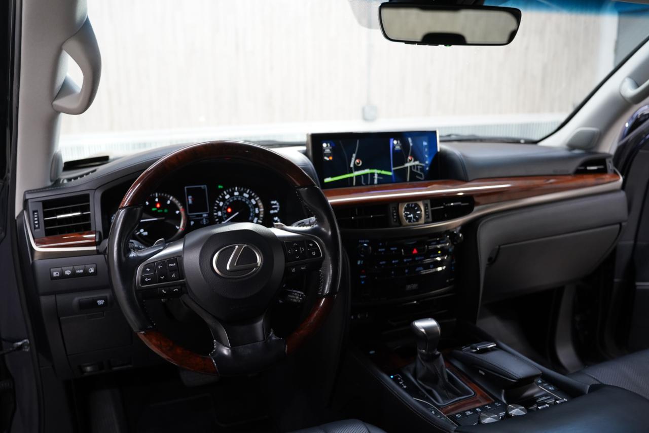 Lexus LX 570 4WD 4dr 2016