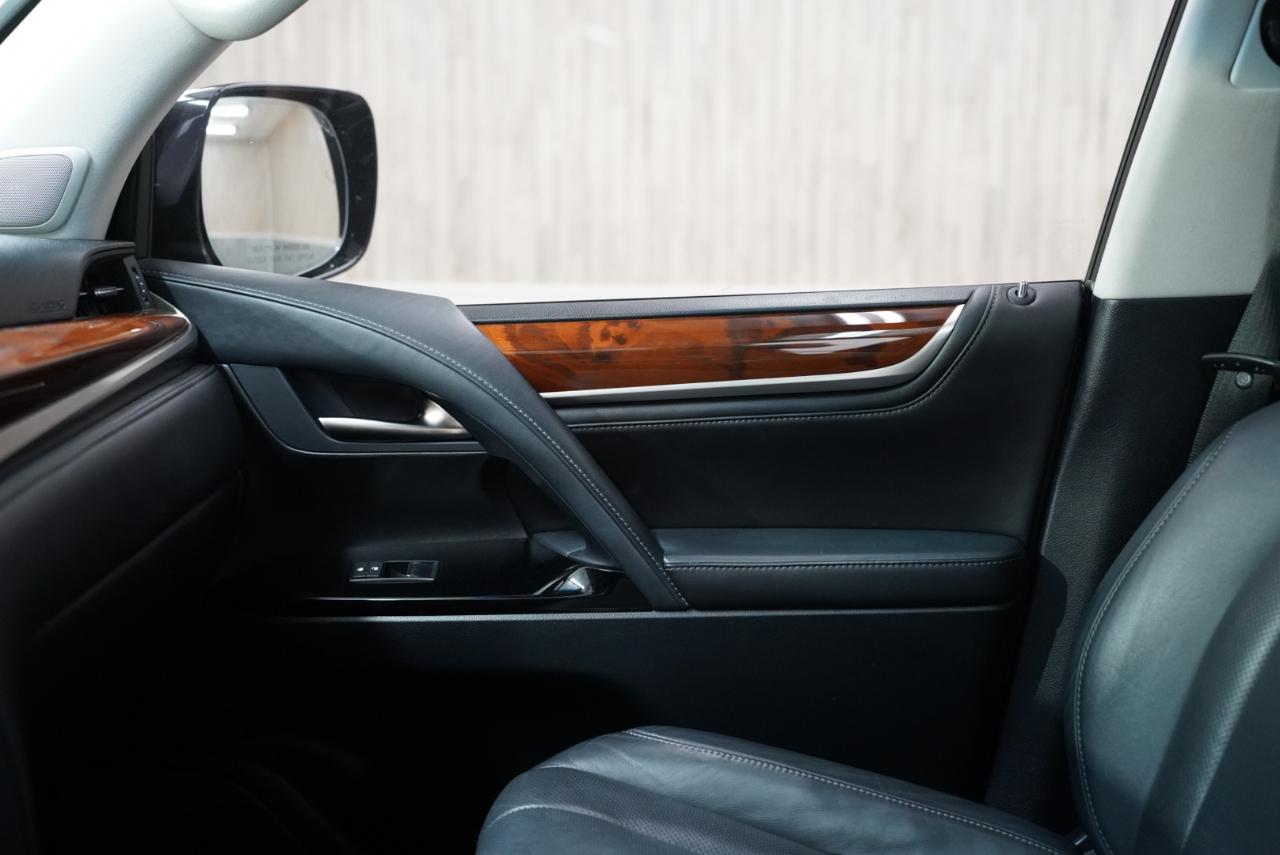 Lexus LX 570 4WD 4dr 2016