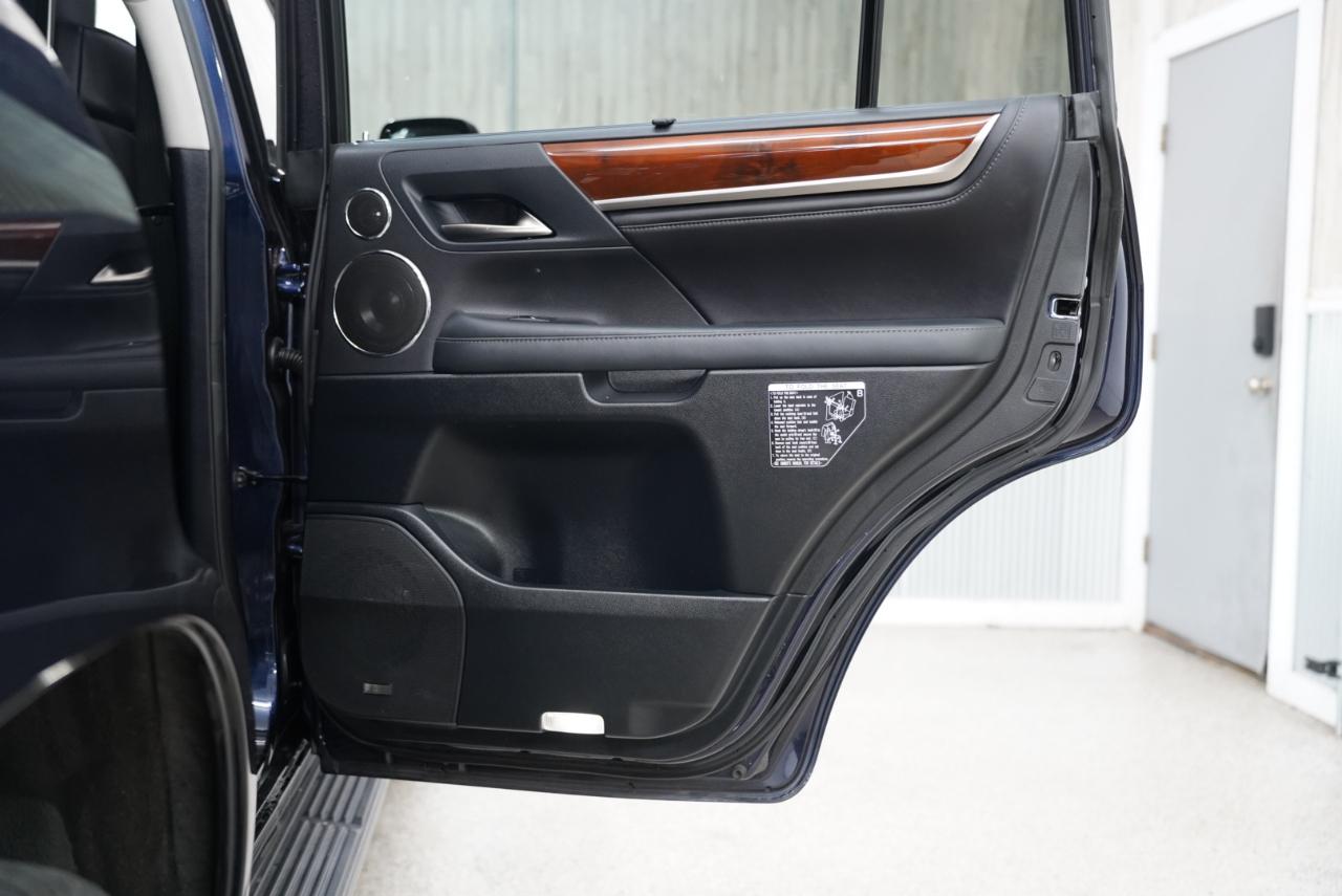 Lexus LX 570 4WD 4dr 2016