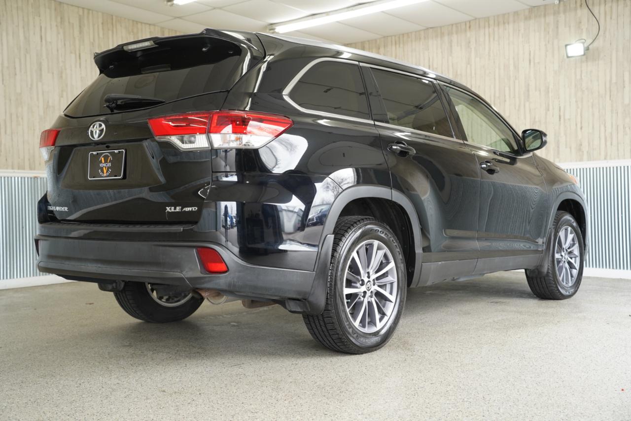 Toyota Highlander  2019