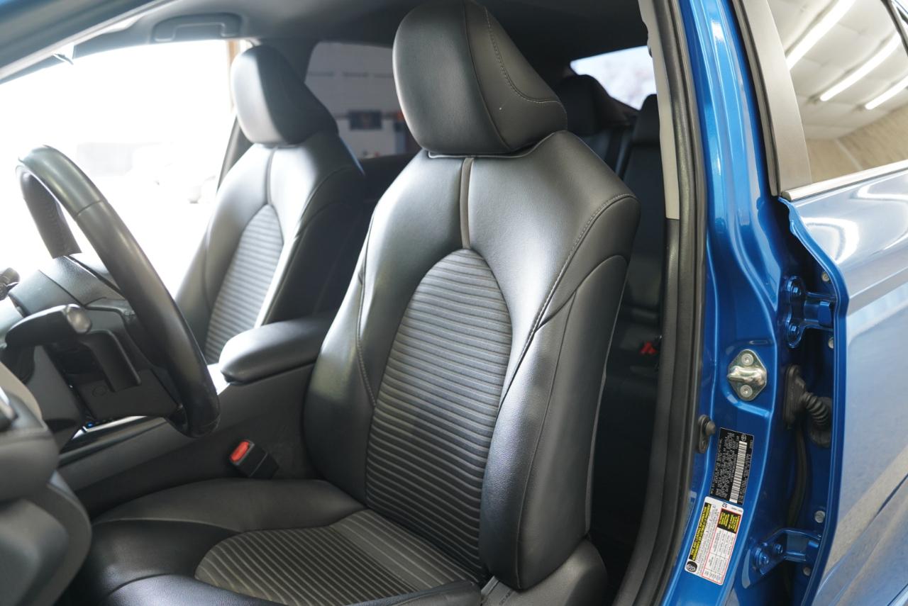 Toyota Camry SE 2019