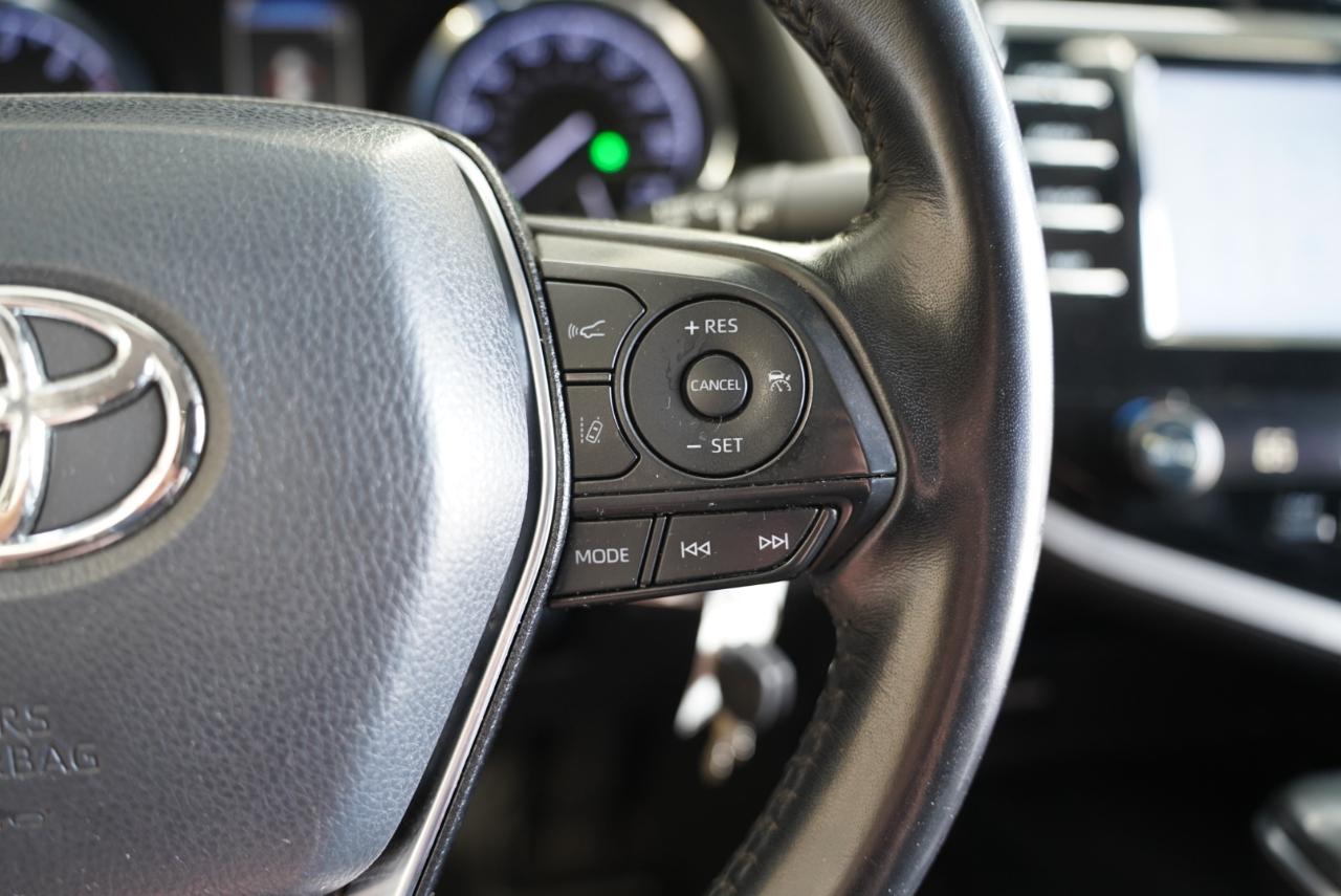 Toyota Camry SE 2019