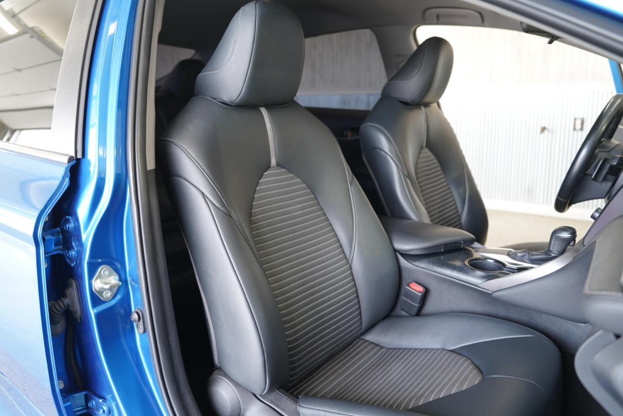 Toyota Camry SE 2019