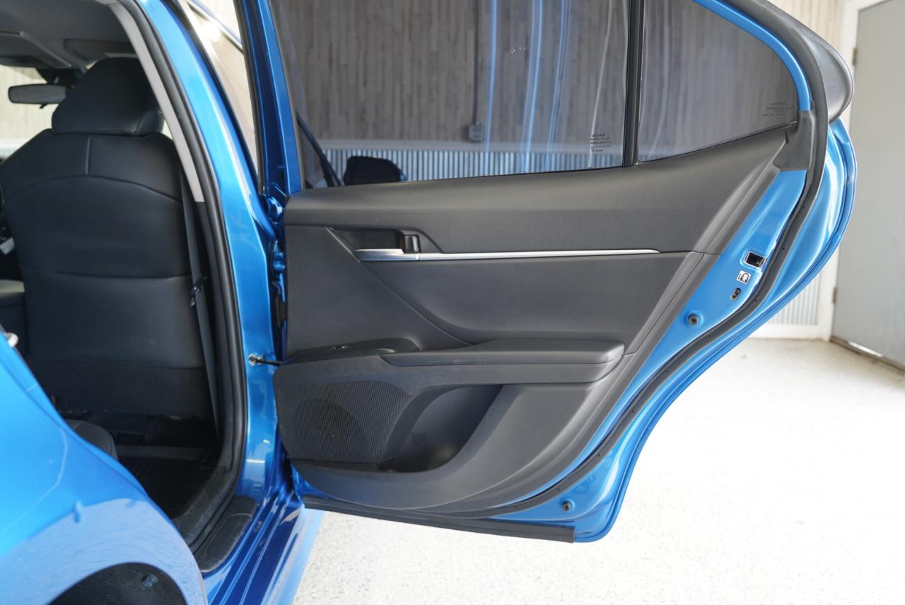 Toyota Camry SE 2019