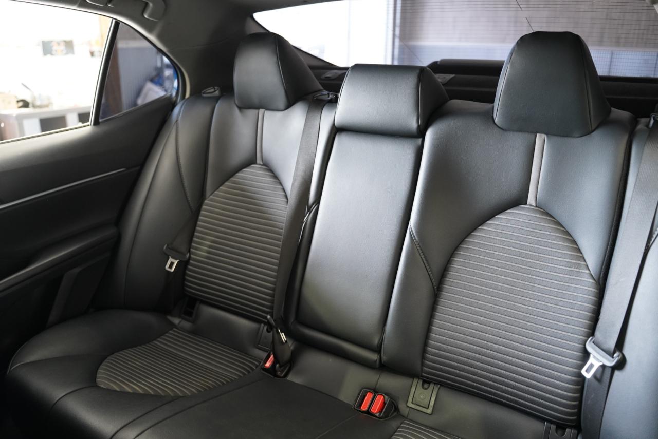 Toyota Camry SE 2019