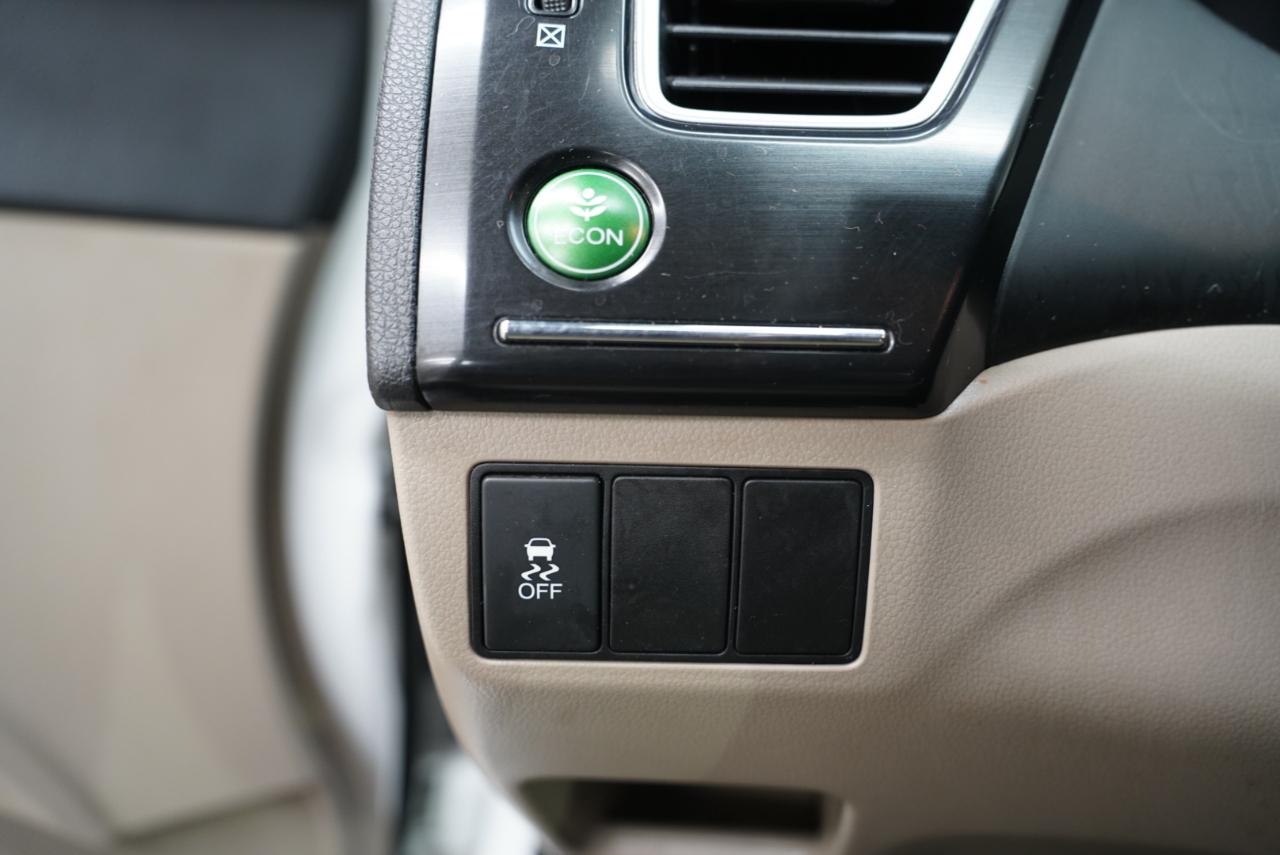 Honda Civic Sedan 4dr CVT EX-L 2015