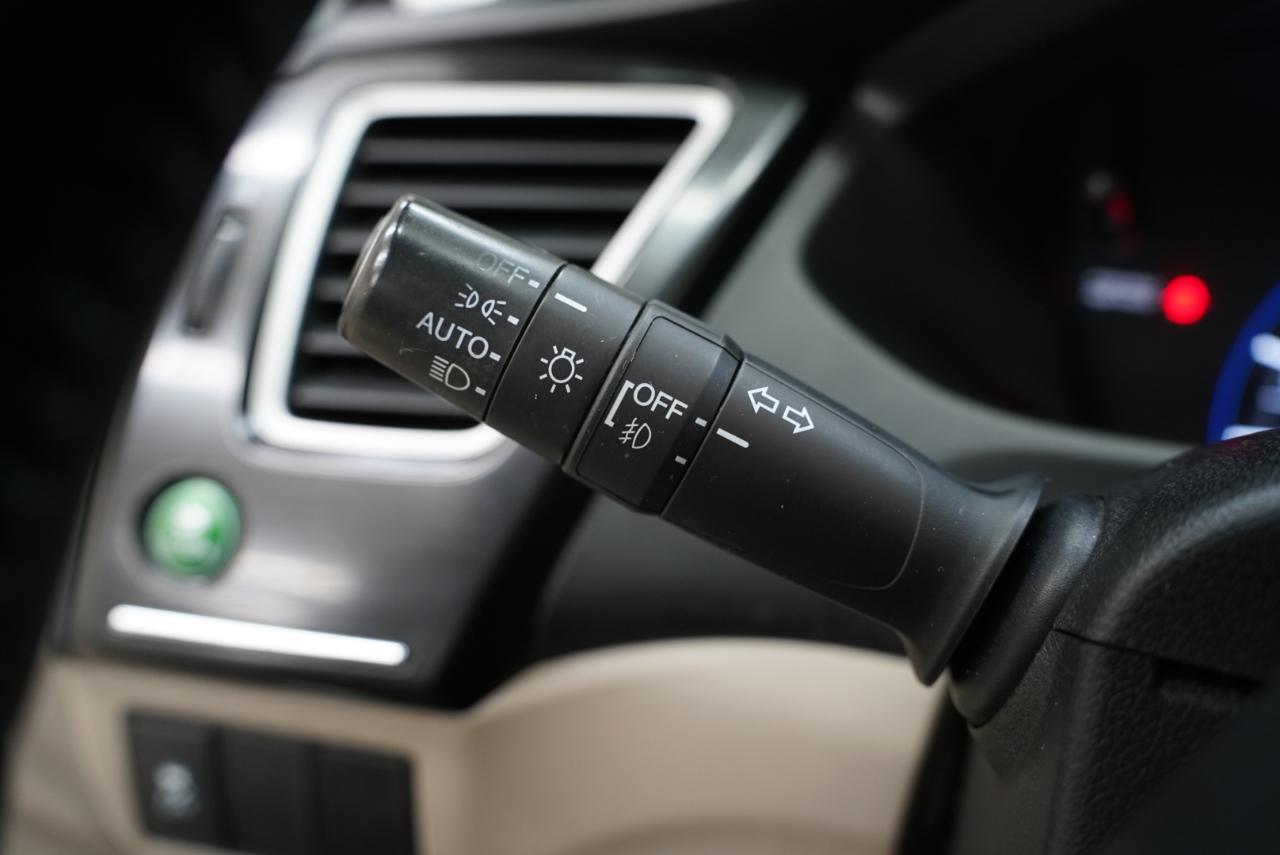 Honda Civic Sedan 4dr CVT EX-L 2015