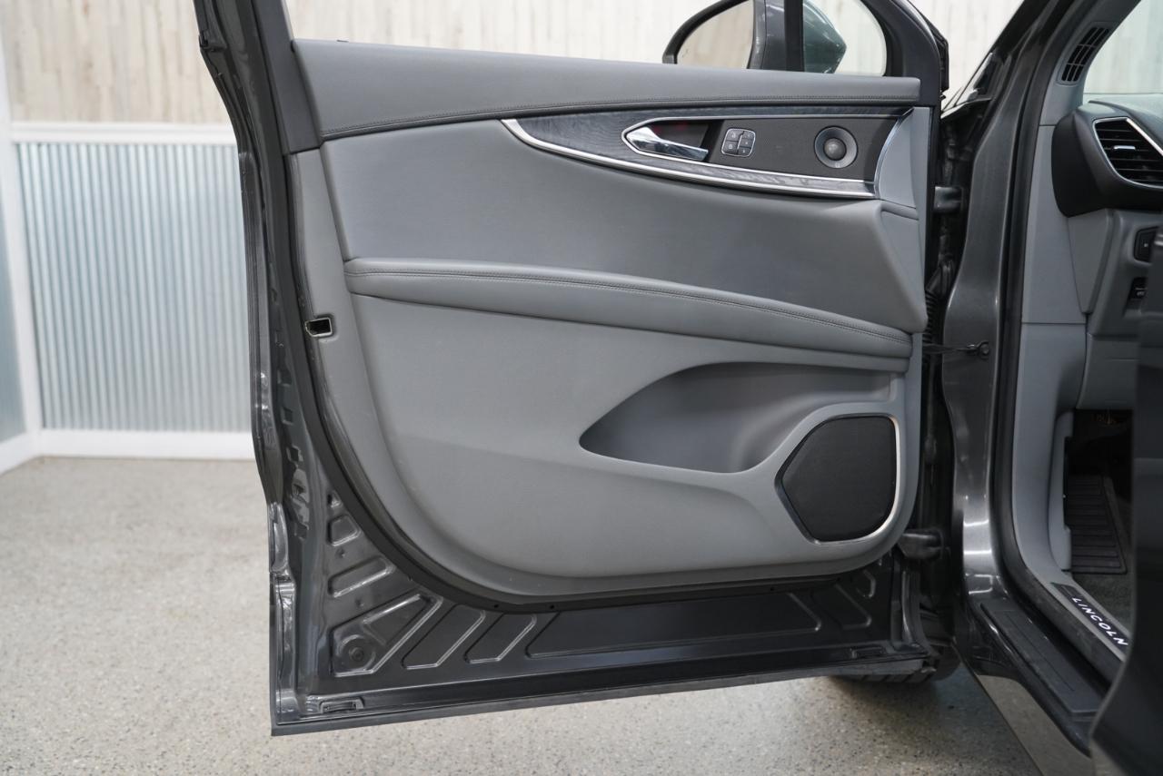 Lincoln Nautilus Reserve AWD 2020