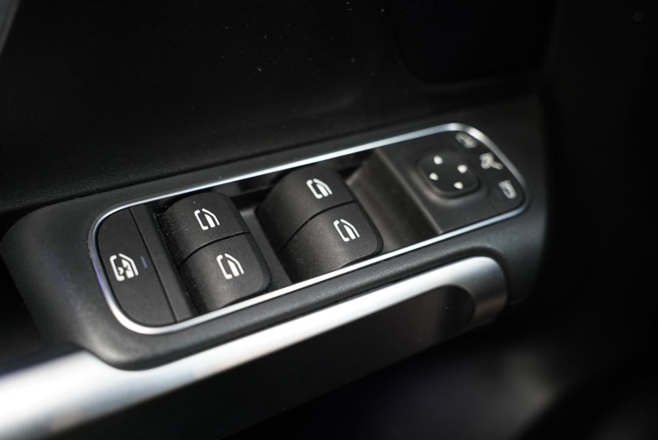 Mercedes-Benz GLB GLB 250 SUV 2020