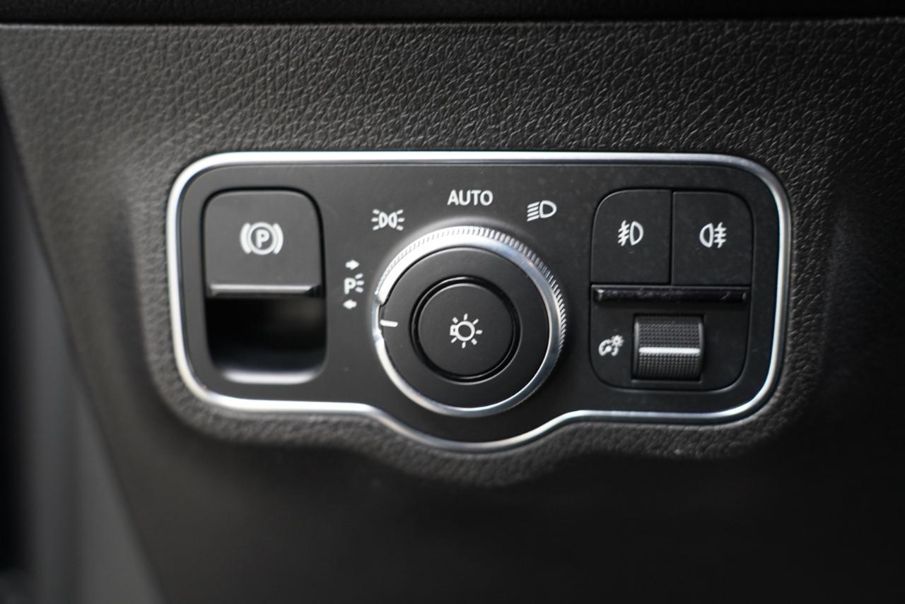 Mercedes-Benz GLB GLB 250 SUV 2020