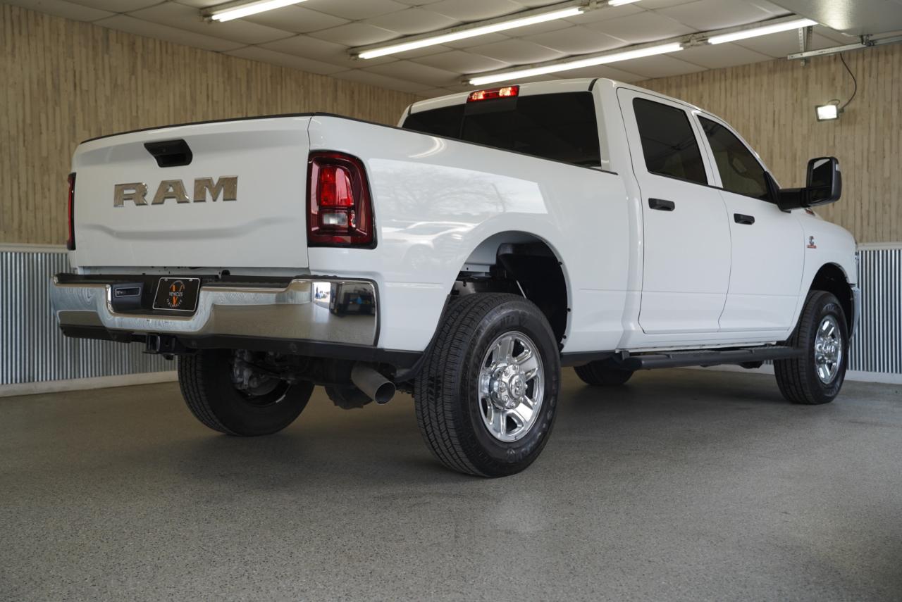 RAM 2500 Tradesman 4x4 Crew Cab 6'4" Box 2025