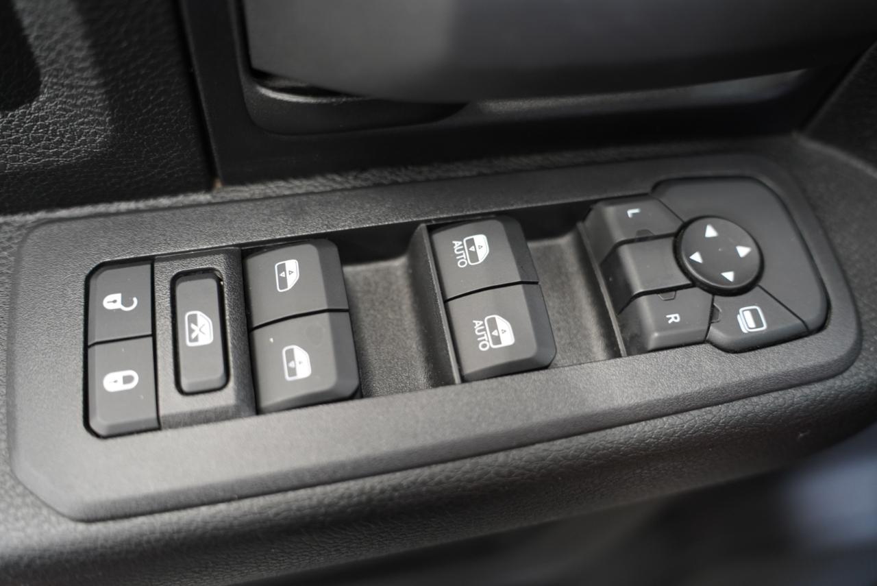 RAM 2500 Tradesman 4x4 Crew Cab 6'4" Box 2025