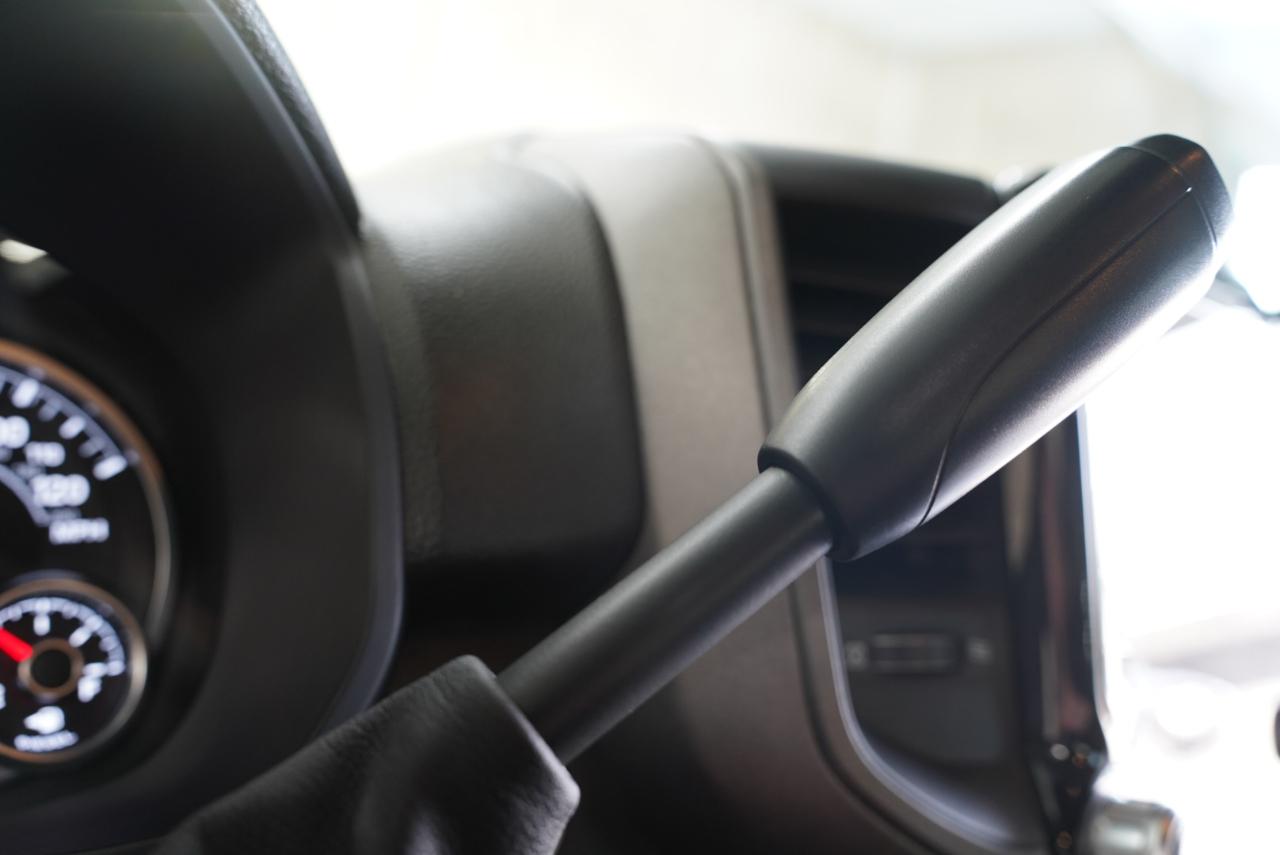 RAM 2500 Tradesman 4x4 Crew Cab 6'4" Box 2025