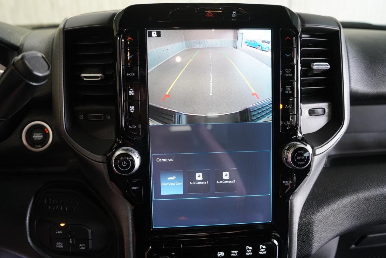 RAM 2500 Tradesman 4x4 Crew Cab 6'4" Box 2025