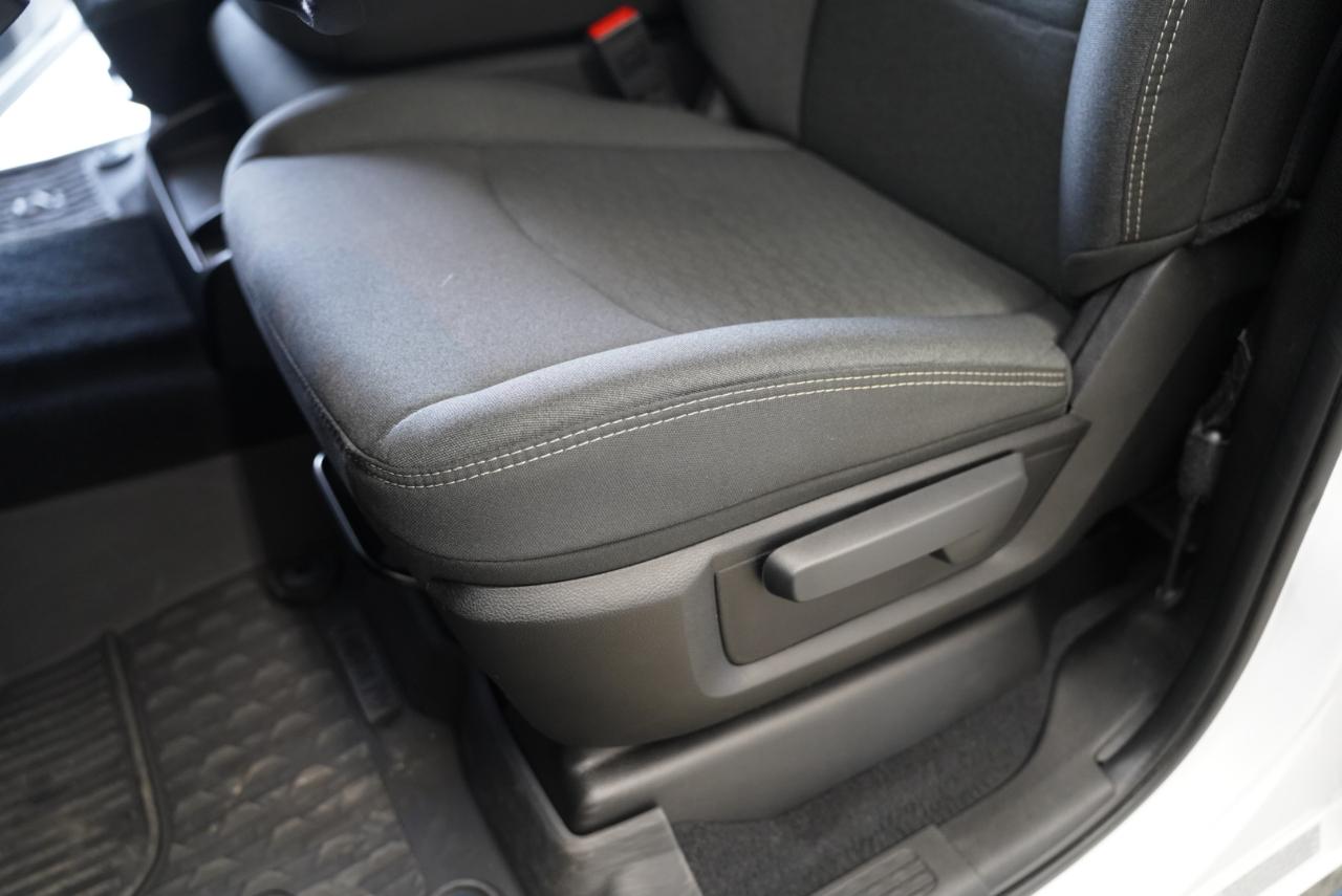 RAM 2500 Tradesman 4x4 Crew Cab 6'4" Box 2025