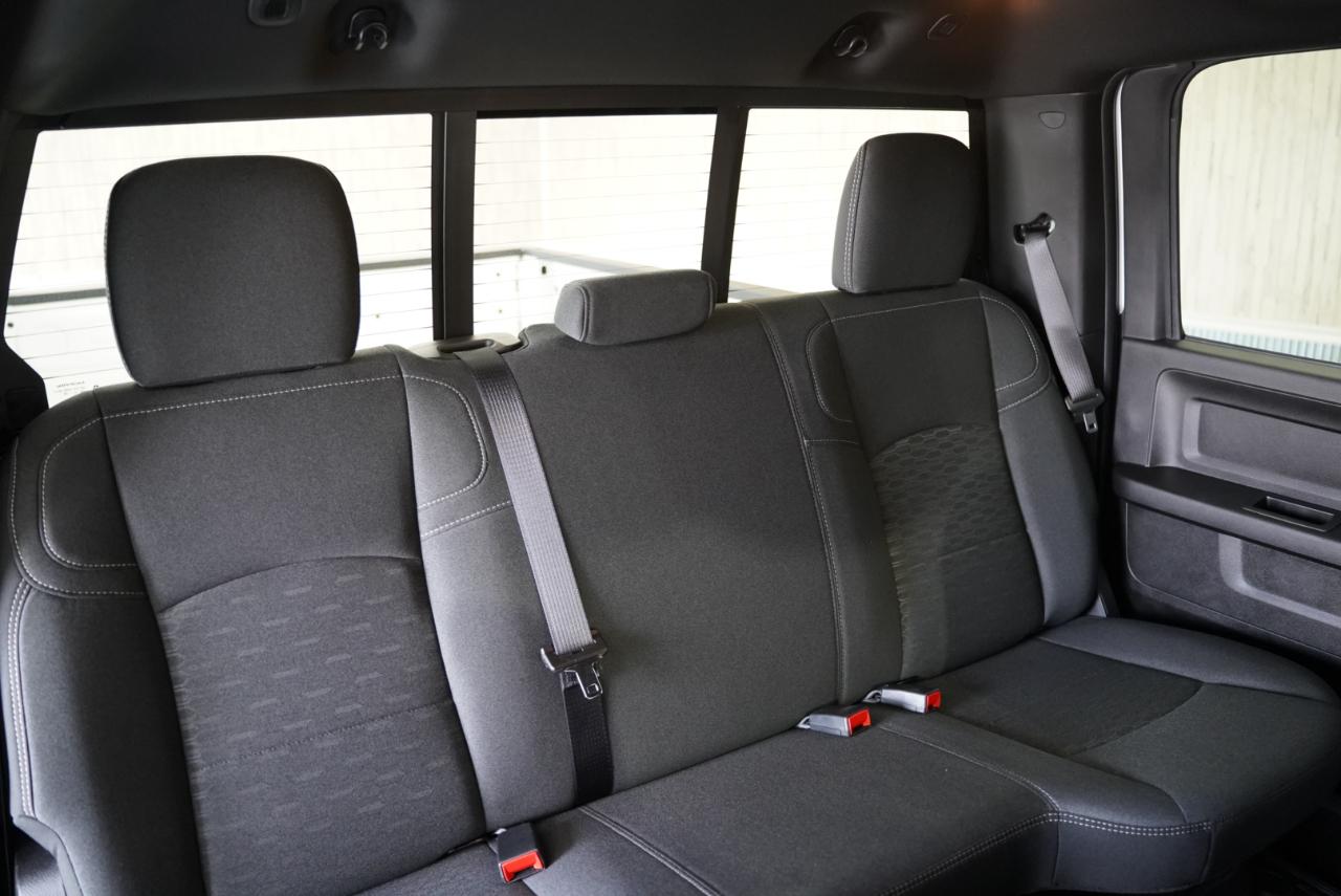 RAM 2500 Tradesman 4x4 Crew Cab 6'4" Box 2025