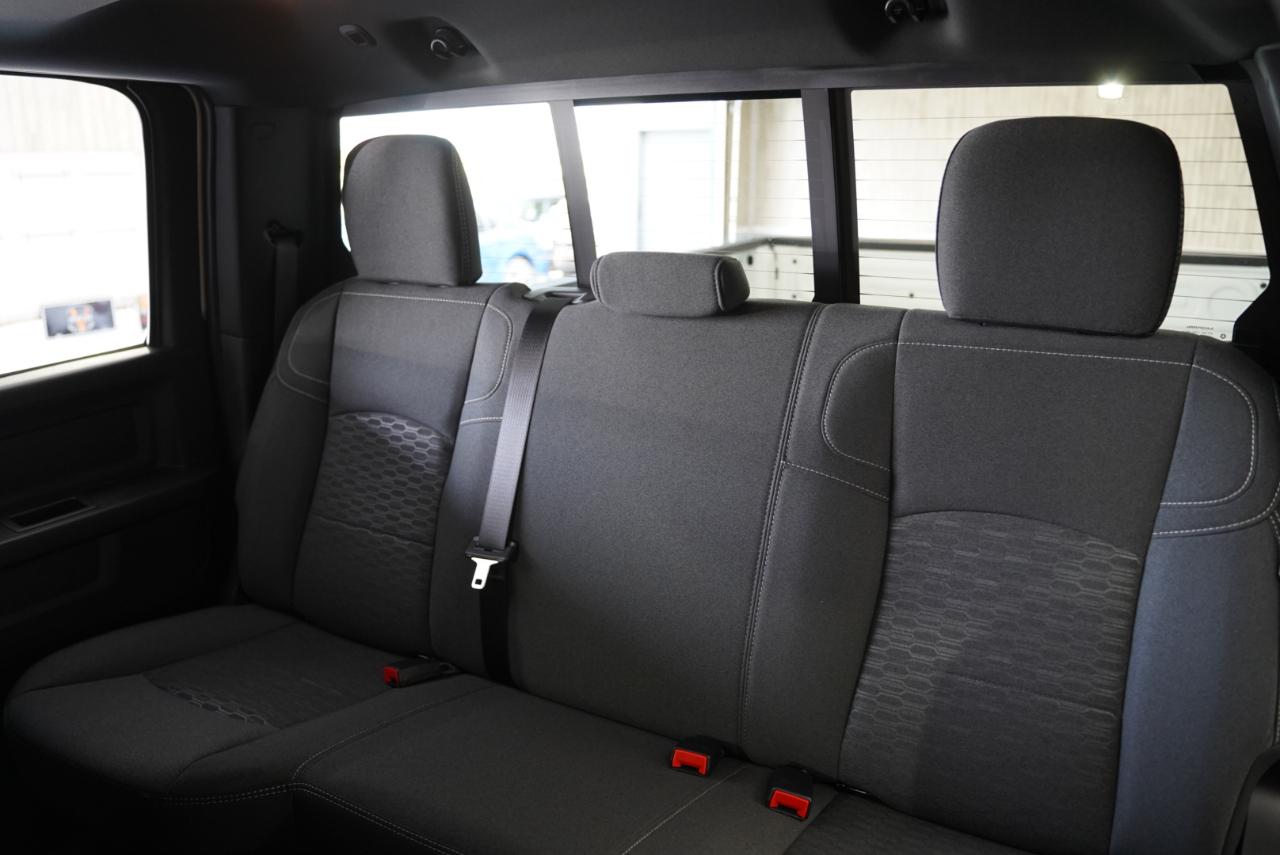 RAM 2500 Tradesman 4x4 Crew Cab 6'4" Box 2025