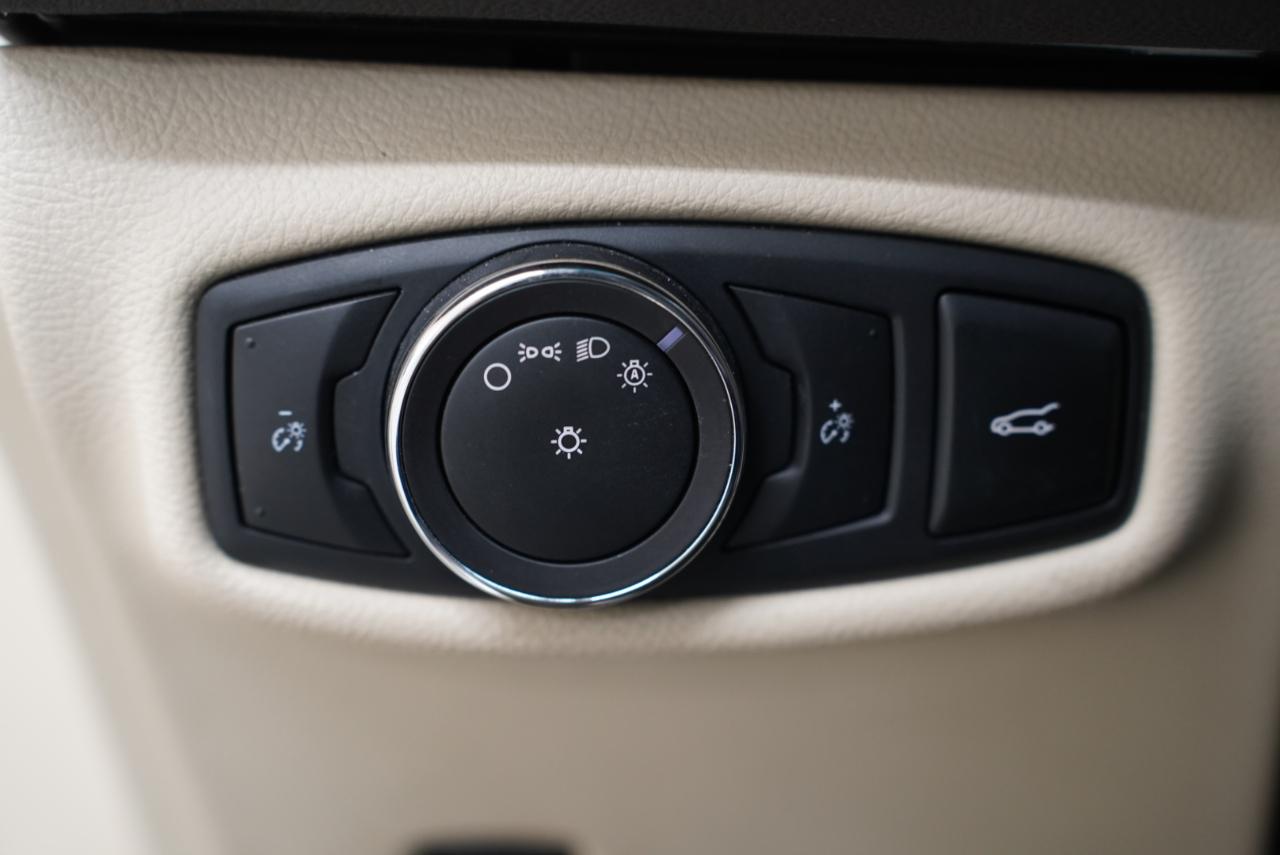 Lincoln MKZ 4dr Sdn FWD 2013