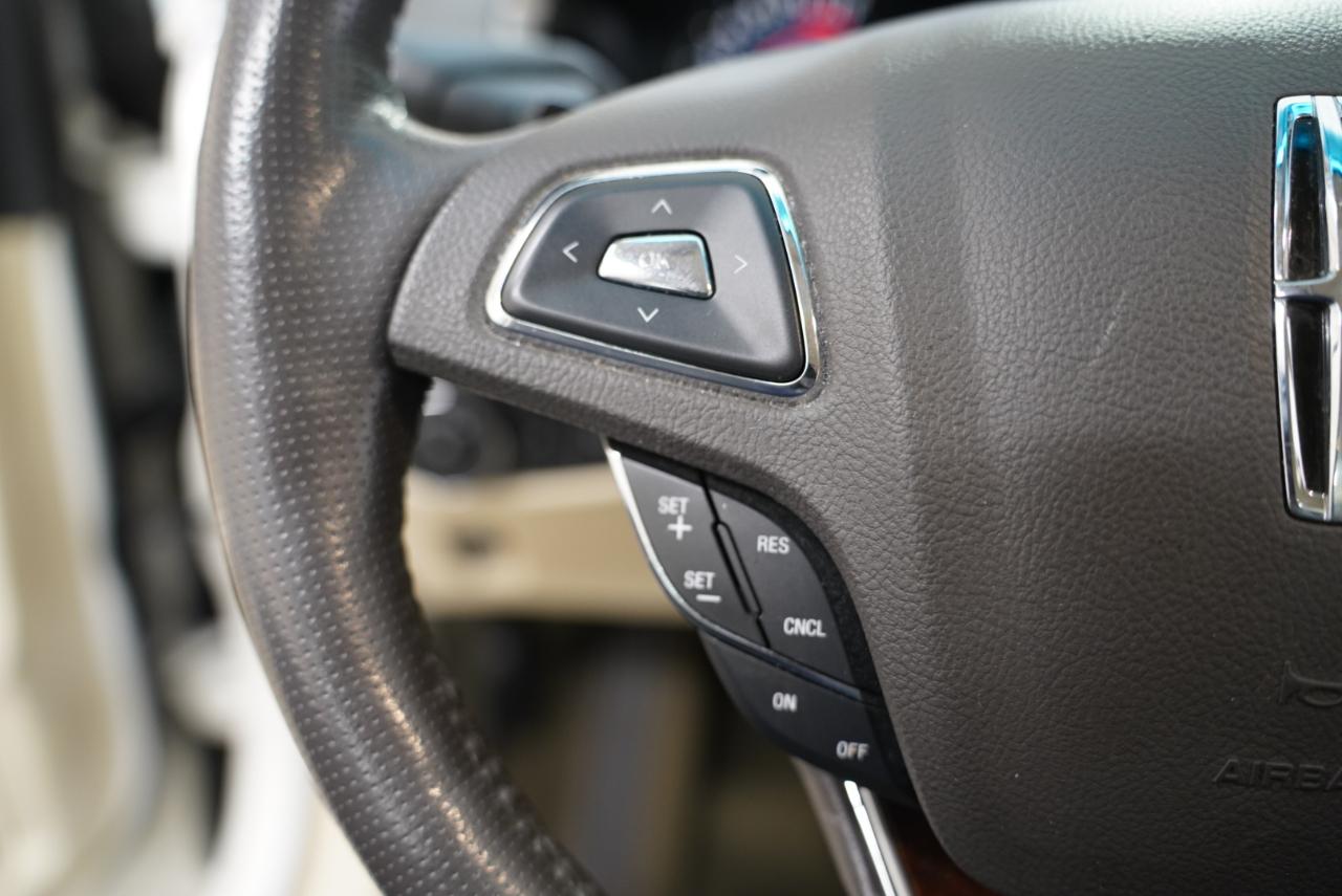 Lincoln MKZ 4dr Sdn FWD 2013