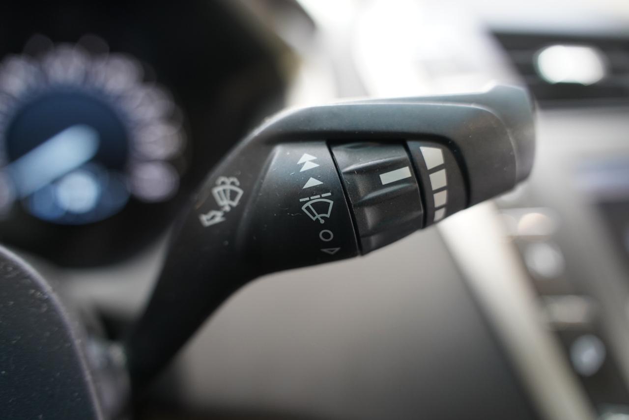 Lincoln MKZ 4dr Sdn FWD 2013